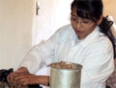 Sisters Find New Value from Waste in Bolivia