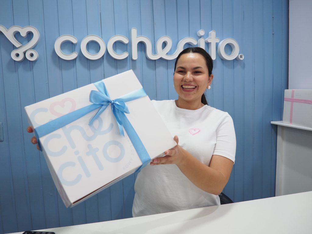 Nieves Rocio Requeno owns Cochecito, a baby clothing boutique in San Salvador, El Salvador. (TechnoServe / Julieta Ocampo).