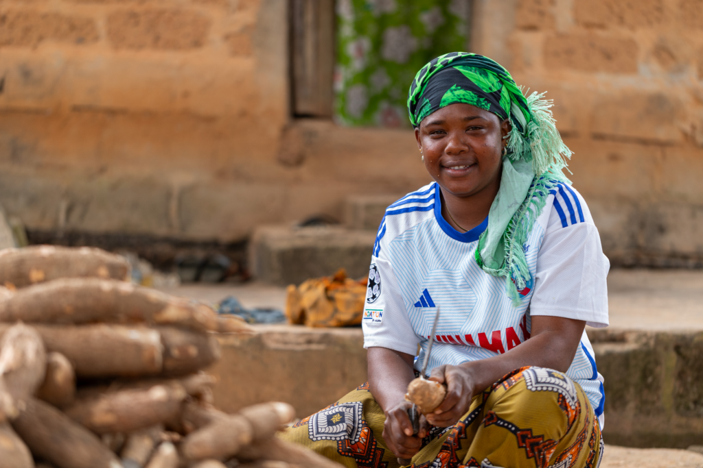 Kone Fatoumata, a cocoa and cassava farmer and entrepreneur supported by the
Awalé project in Côte d’Ivoire. (TechnoServe / Konan Clair-Odilon Kouakou)
